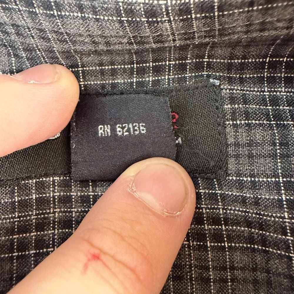 GUESS Jeans Shirt Mens Large Black Check Long Sleeve Button Up Casual Poly Blend